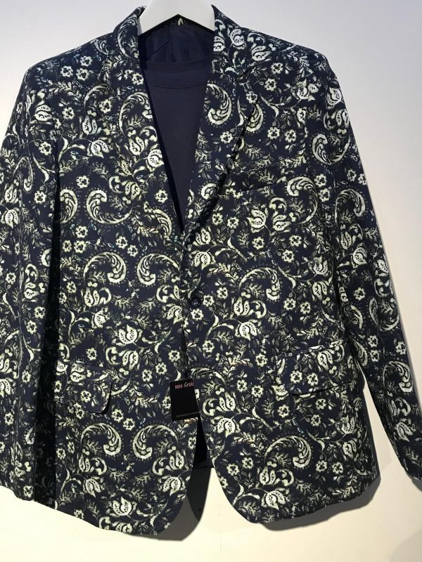 Americana Skull and Roses Abstrac