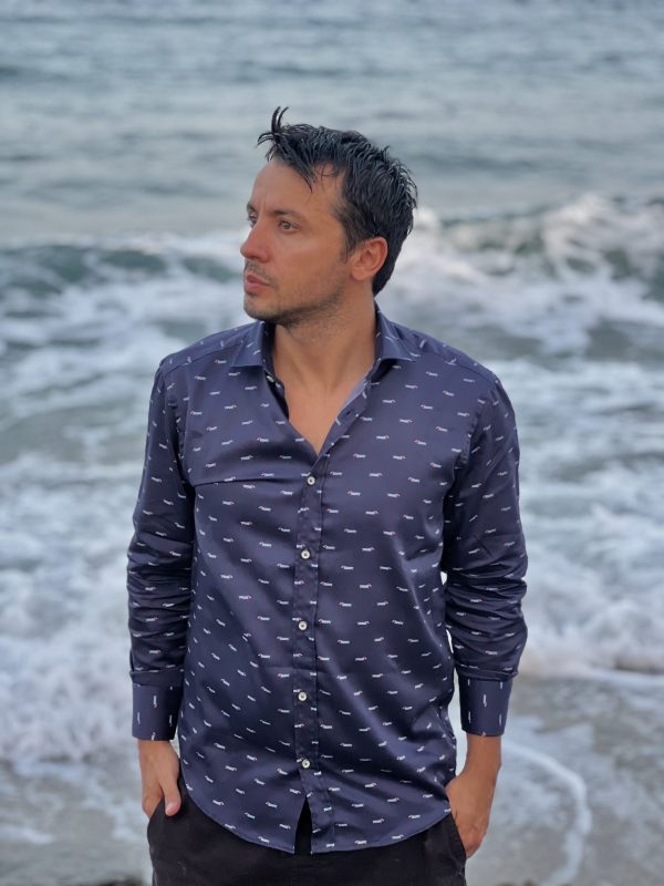 Camisa Monttesco Fantasia Estampada Dachshund